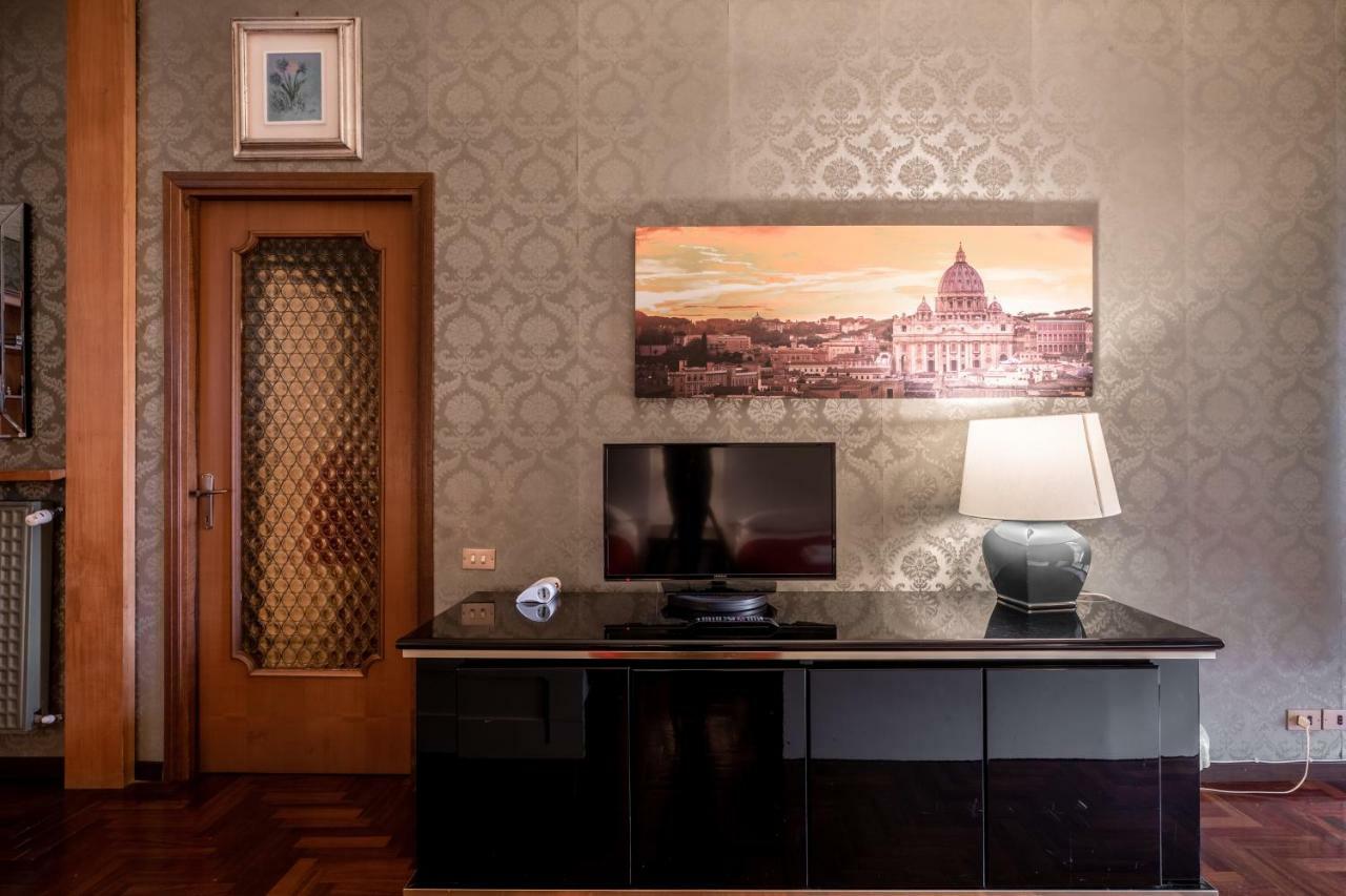 Albani Luxury Apartment *